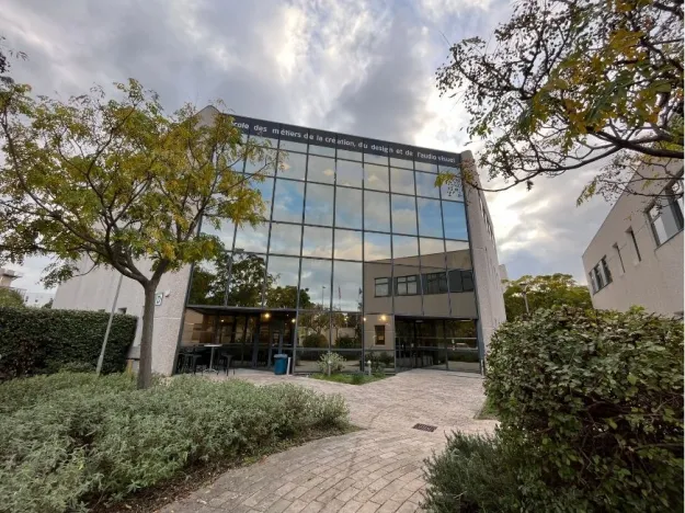 ecole-audiovisuel-montpellier-devanture ecole-audiovisuel-montpellier-devanture